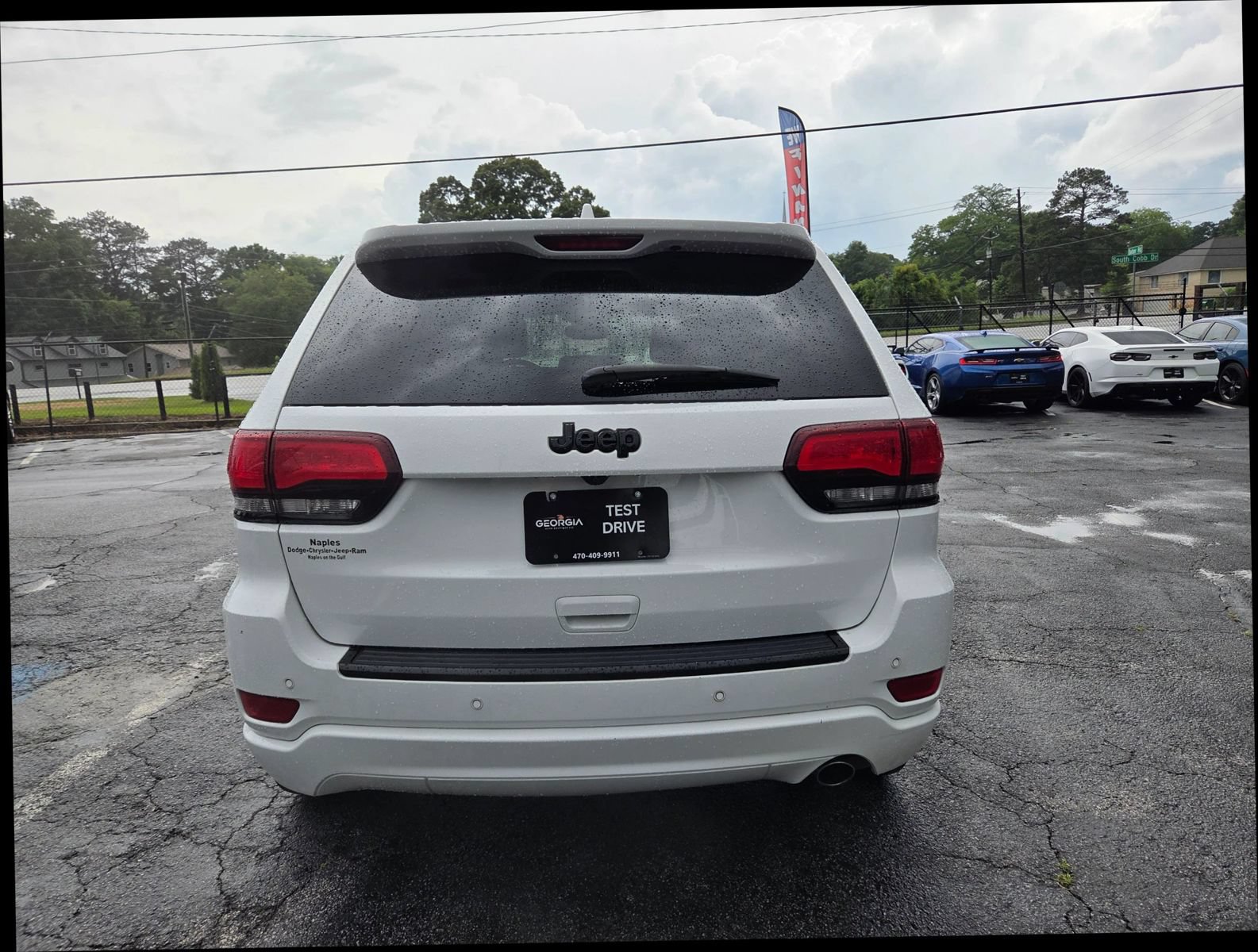 Used 2017 Jeep Grand Cherokee Altitude RWD image 5