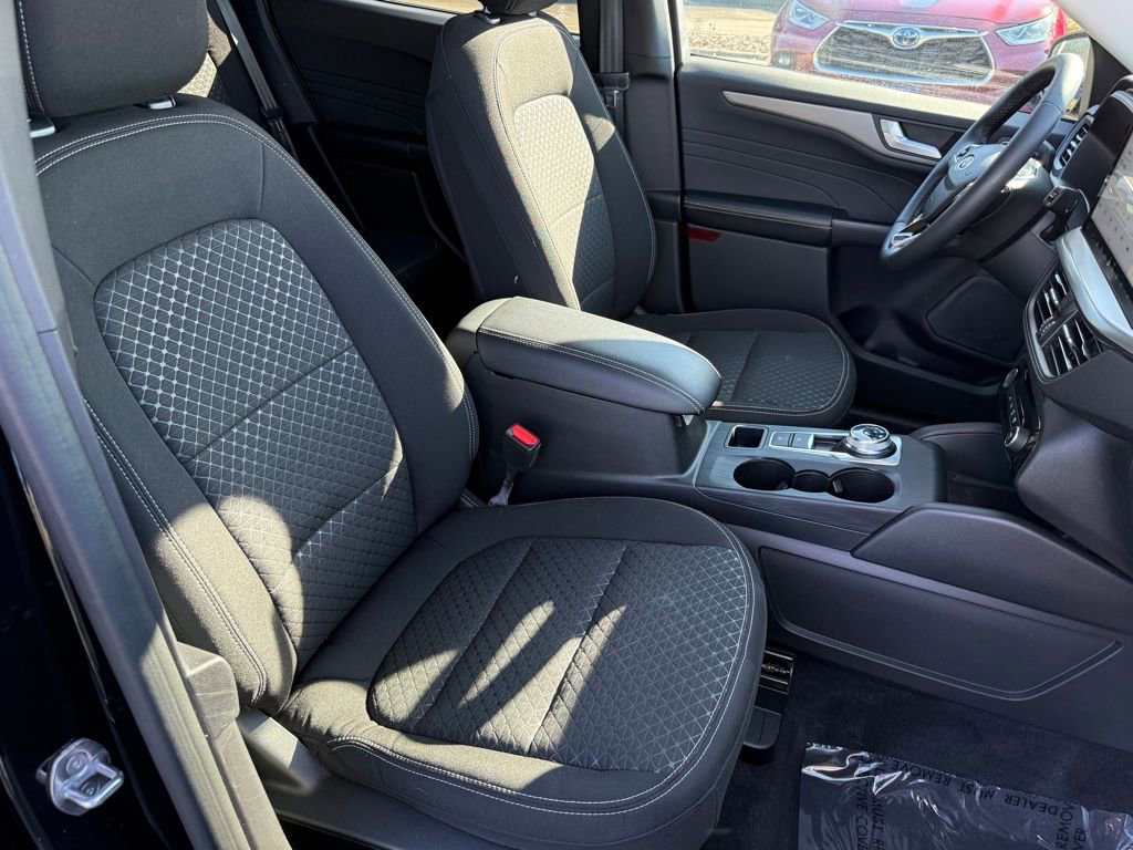 Certified 2023 Ford Escape Active w/ Tech Pack #2 image 9