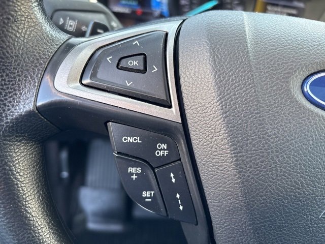 Used 2019 Ford Fusion SE image 16
