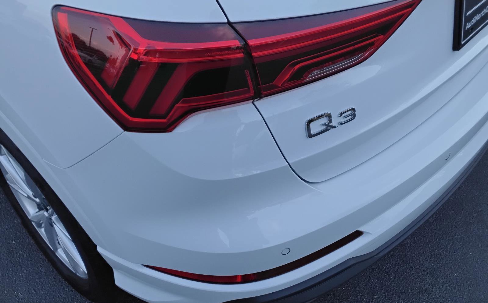 Certified 2025 Audi Q3 2.0T Premium w/ Convenience Package image 10