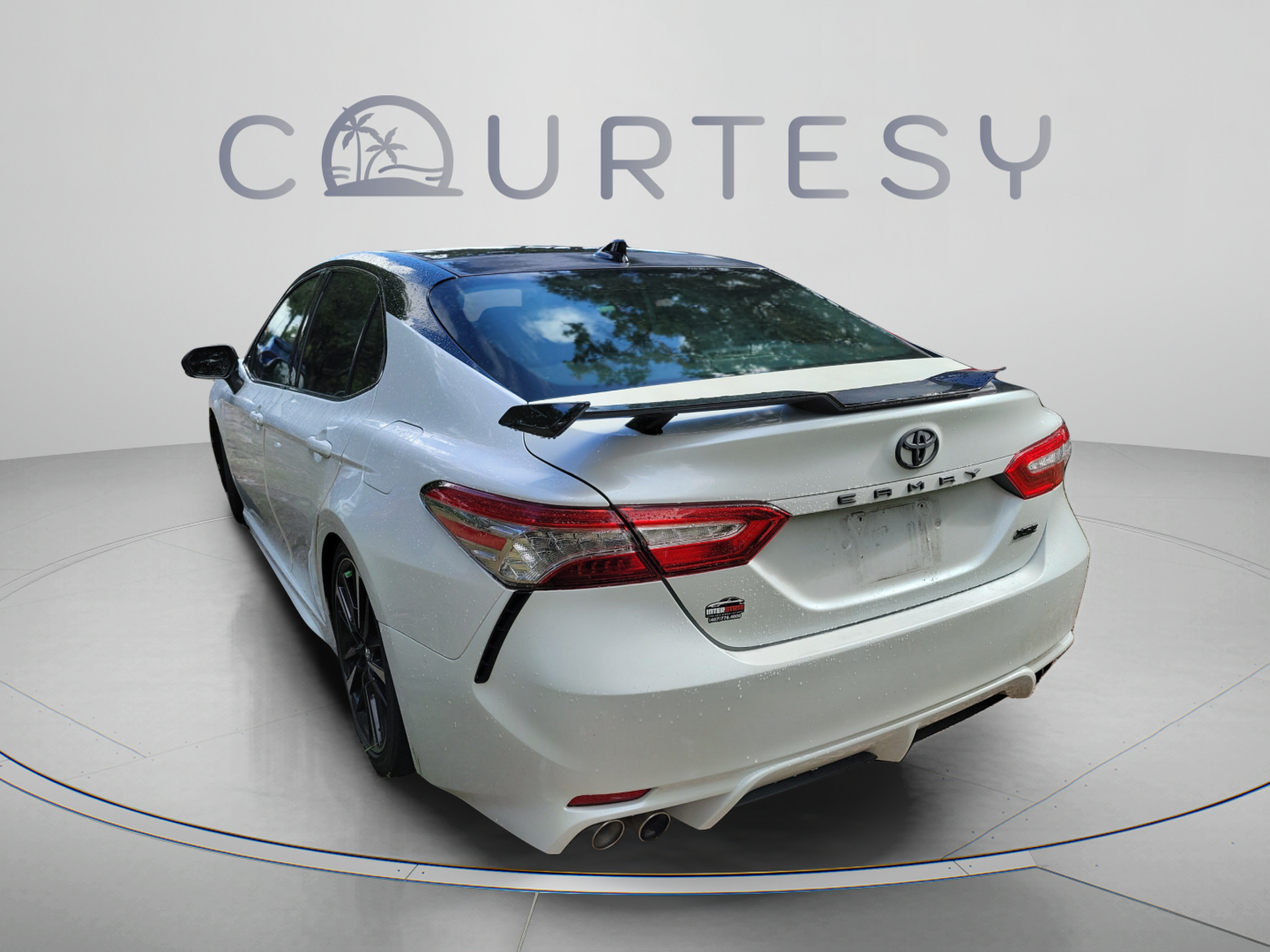 Used 2019 Toyota Camry XSE FWD image 9