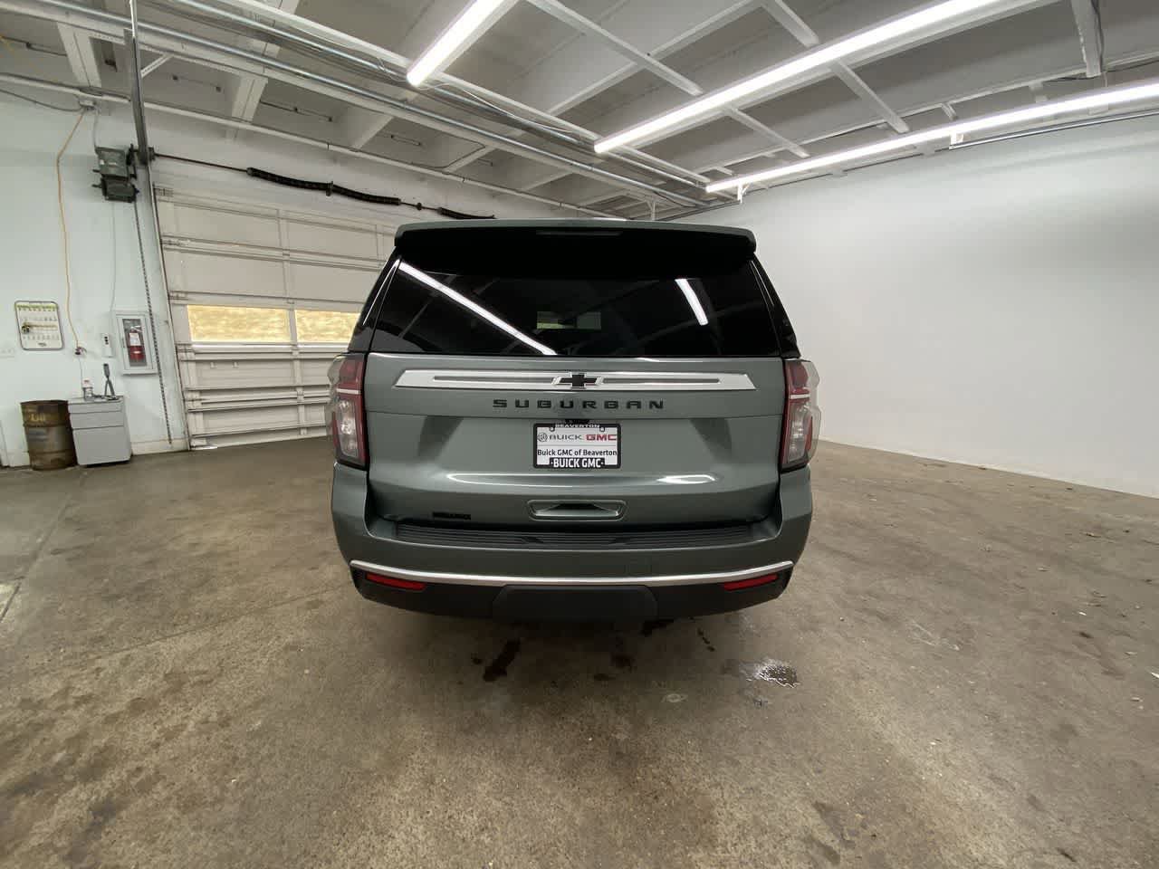 Used 2024 Chevrolet Suburban High Country w/ Advanced Technology Package AWD/4WD image 5