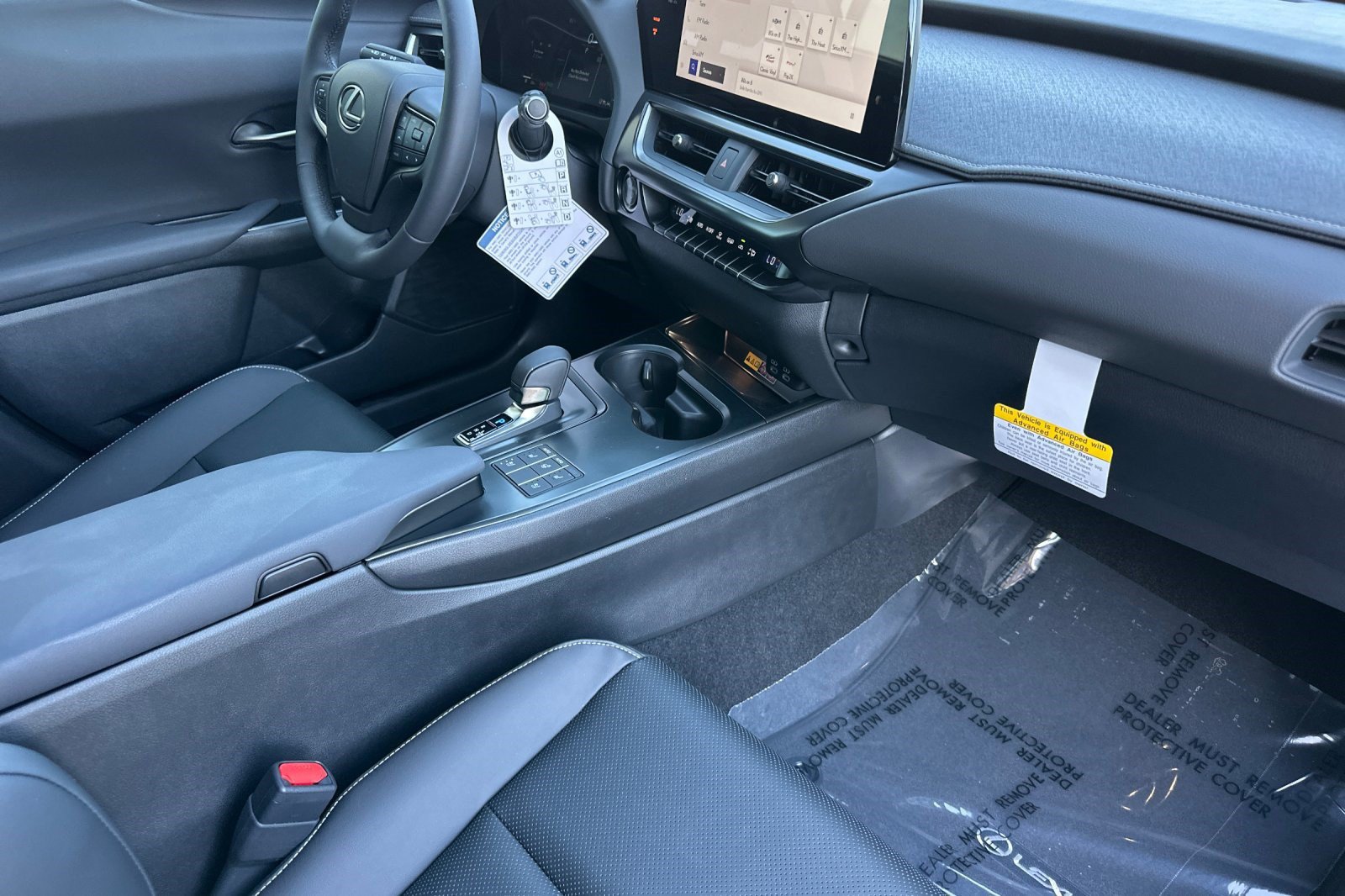 New 2026 Lexus UX 300h AWD w/ Accessory Package (2T) image 28