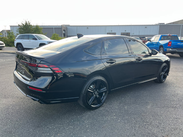 Used 2025 Honda Accord Sport image 8