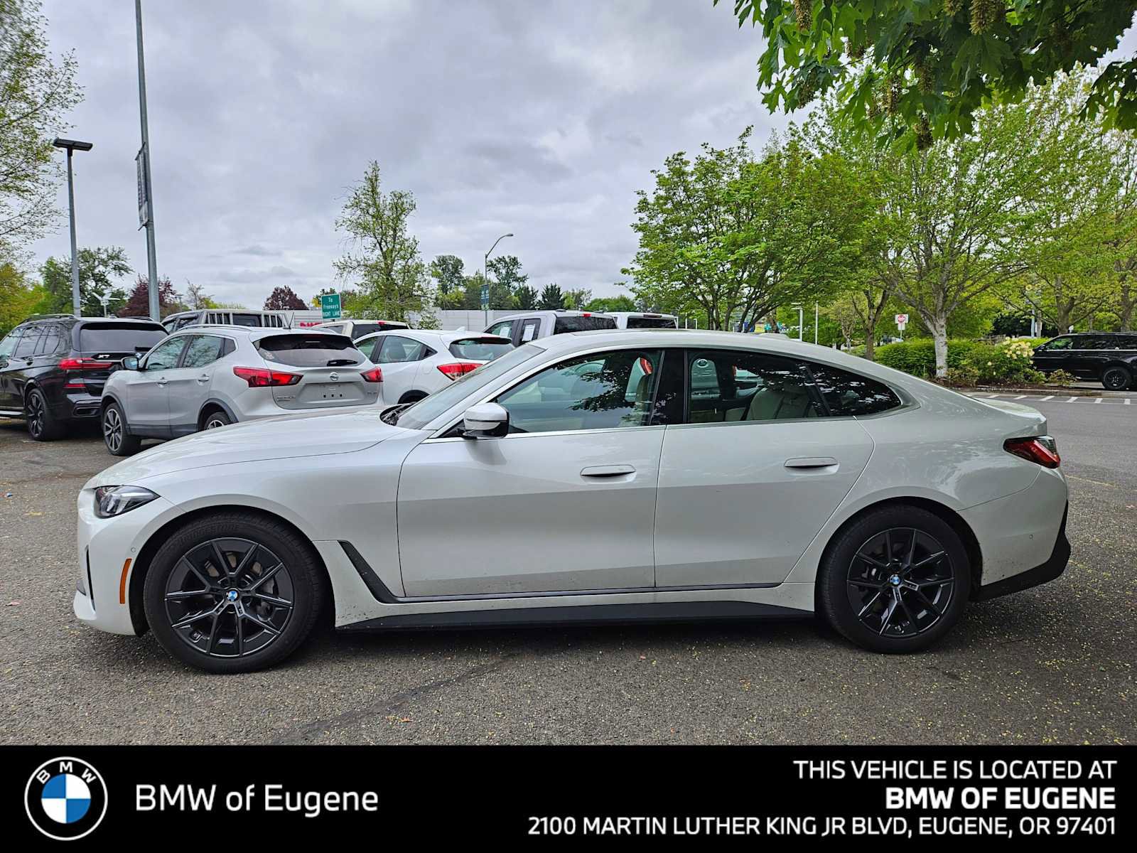 Used 2025 BMW i4 xDrive40i w/ Premium Package AWD/4WD image 6