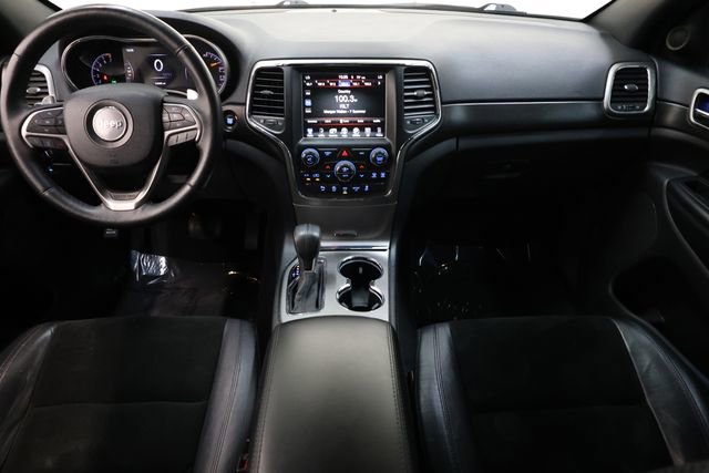 Used 2017 Jeep Grand Cherokee Altitude image 10