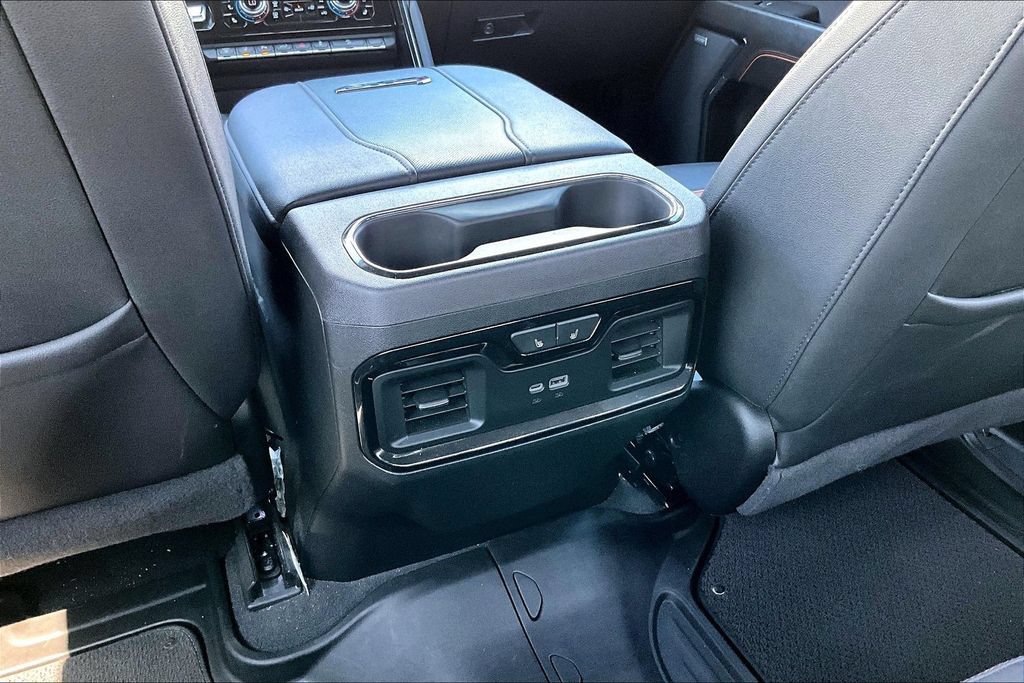 Used 2024 GMC Sierra 3500 AT4 w/ AT4 Premium Plus Package AWD/4WD image 30