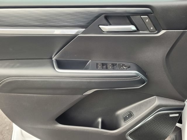 Used 2026 GMC Acadia Elevation FWD image 18