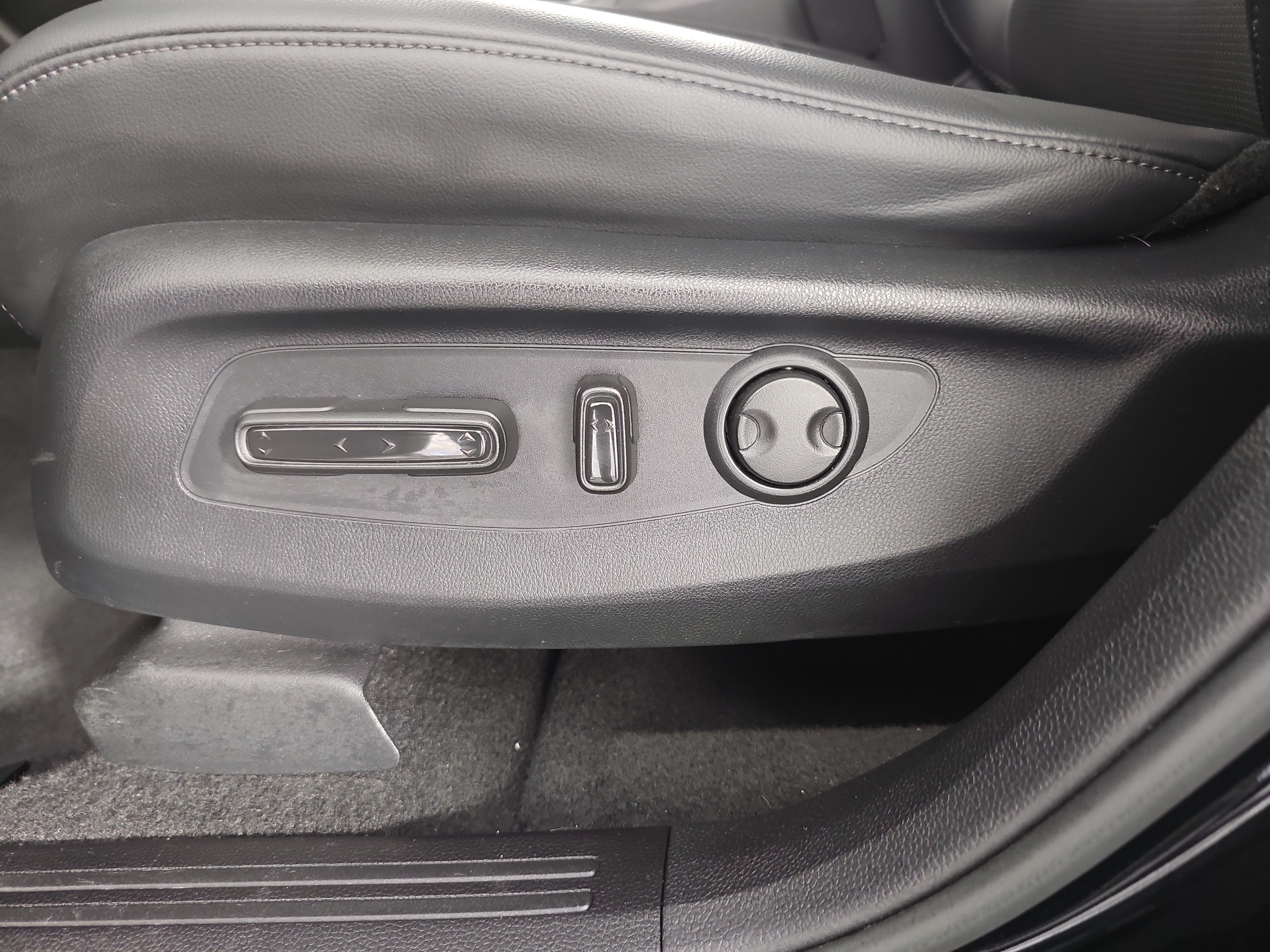 Certified 2023 Honda CR-V EX-L image 16