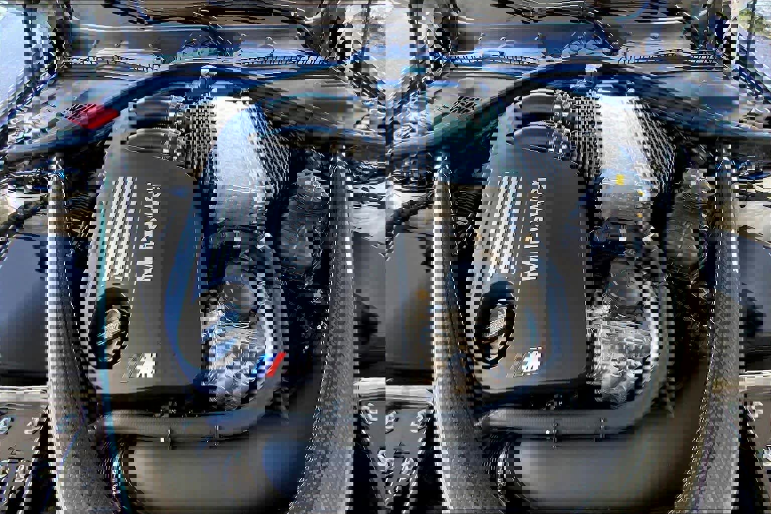 Used 2015 BMW M4 Convertible image 29