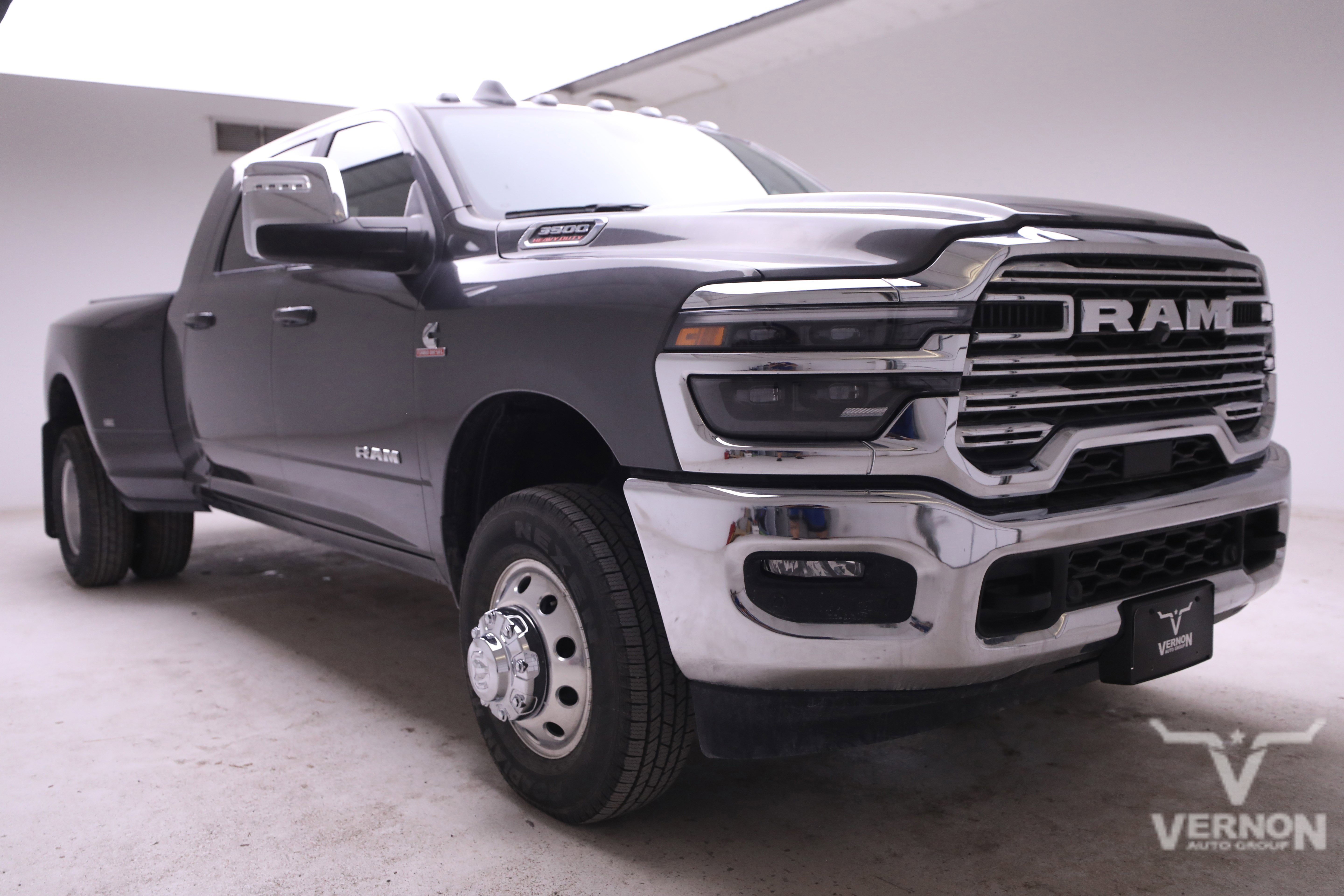 New 2025 RAM 3500 Laramie image 7
