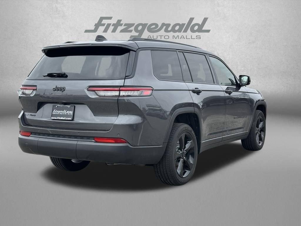 Used 2023 Jeep Grand Cherokee L Laredo AWD/4WD image 4