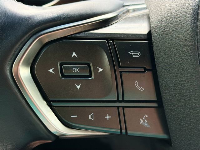 Used 2022 Lexus LX 600 4WD w/ Accessory Package (Z1) image 40