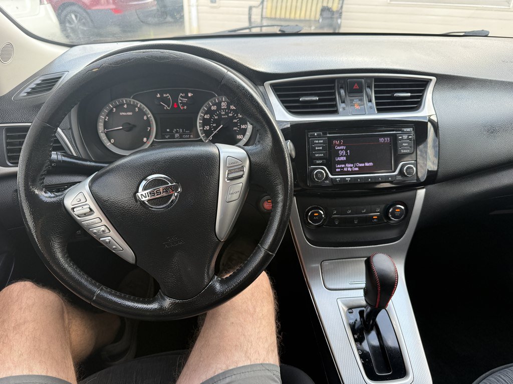 Used 2015 Nissan Sentra SV FWD image 17