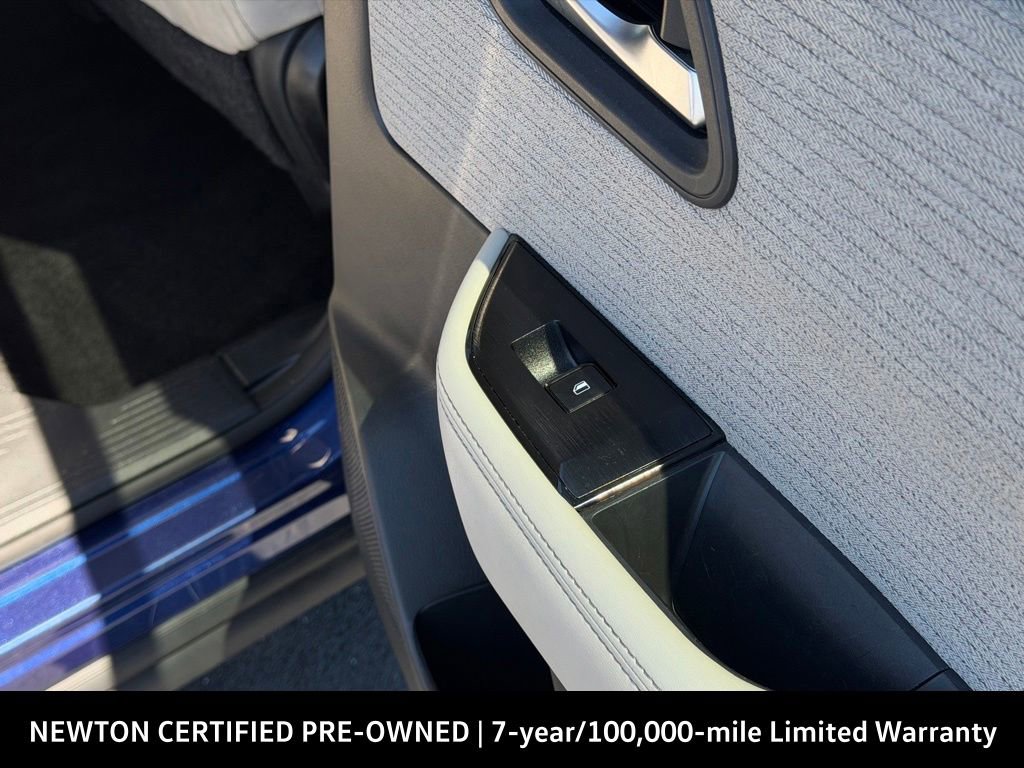Used 2023 Nissan Rogue SV FWD image 20