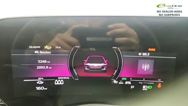 Used 2025 Audi A6 e-tron Premium Plus w/ Premium Plus image 40