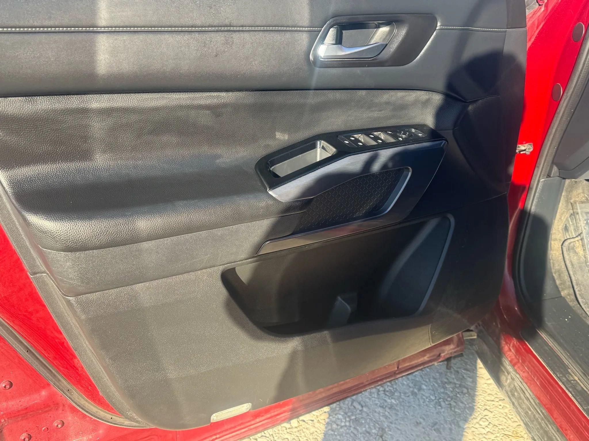 Used 2022 Nissan Pathfinder SL image 9