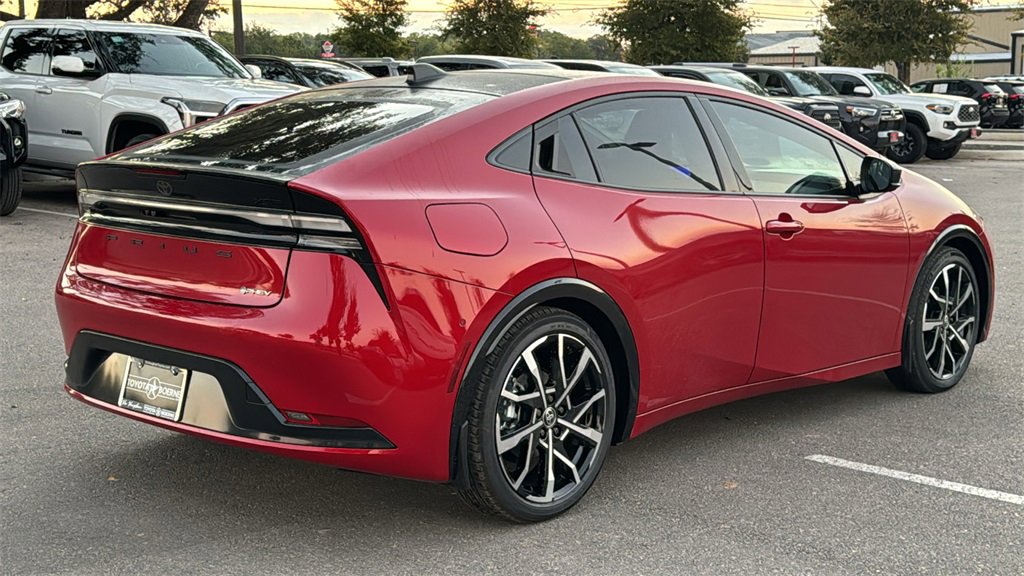 New 2026 Toyota Prius Plug-In Hybrid image 9