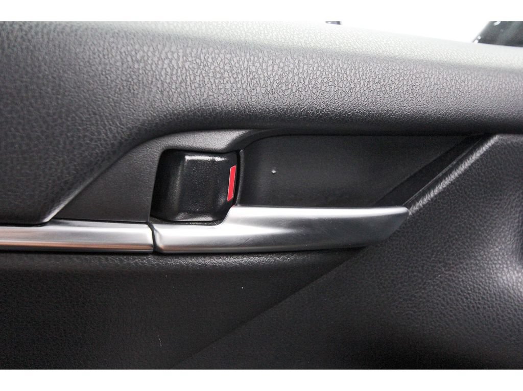 Used 2024 Toyota Camry SE FWD image 23