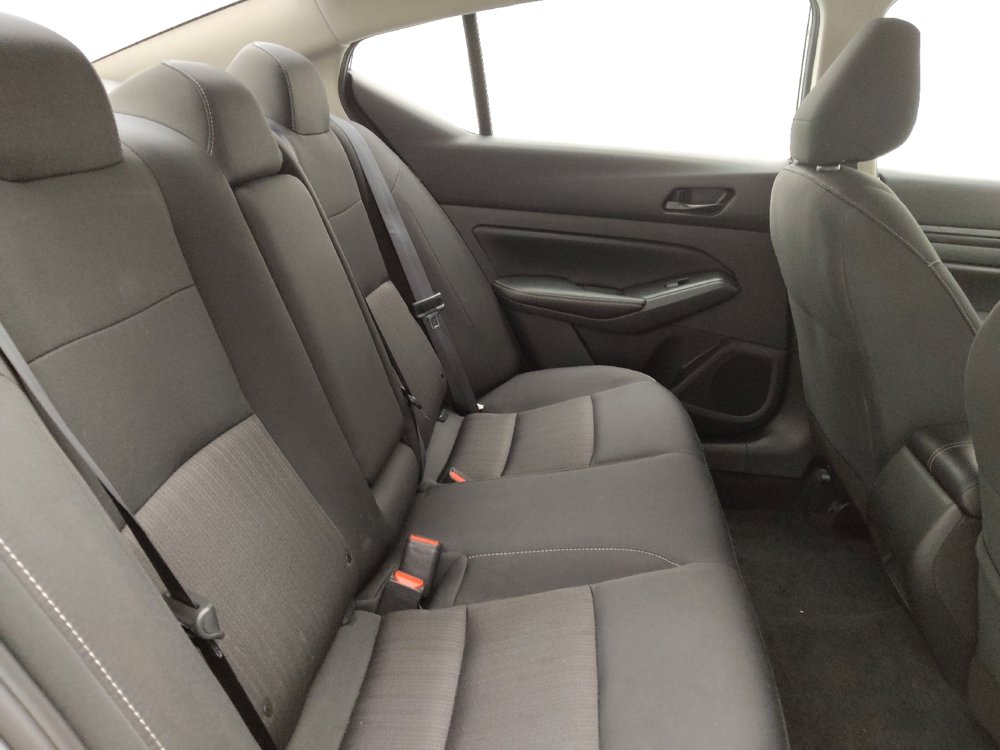 Used 2024 Nissan Altima 2.5 SV image 19