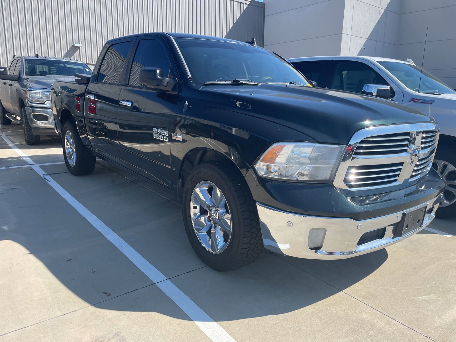 Used 2016 RAM 1500 Lone Star RWD image 3