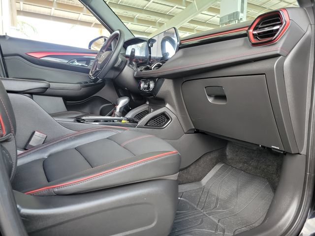 Used 2024 Chevrolet TrailBlazer RS FWD image 23