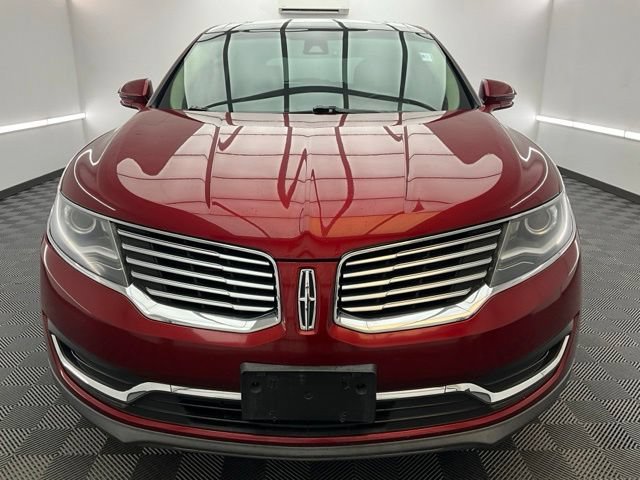 Used 2017 Lincoln MKX Select w/ Select Plus Package FWD image 2