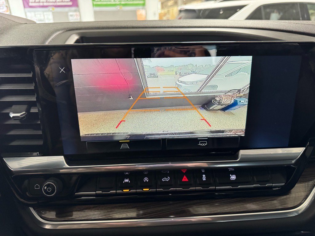 Used 2024 Chevrolet Silverado 1500 LT image 23