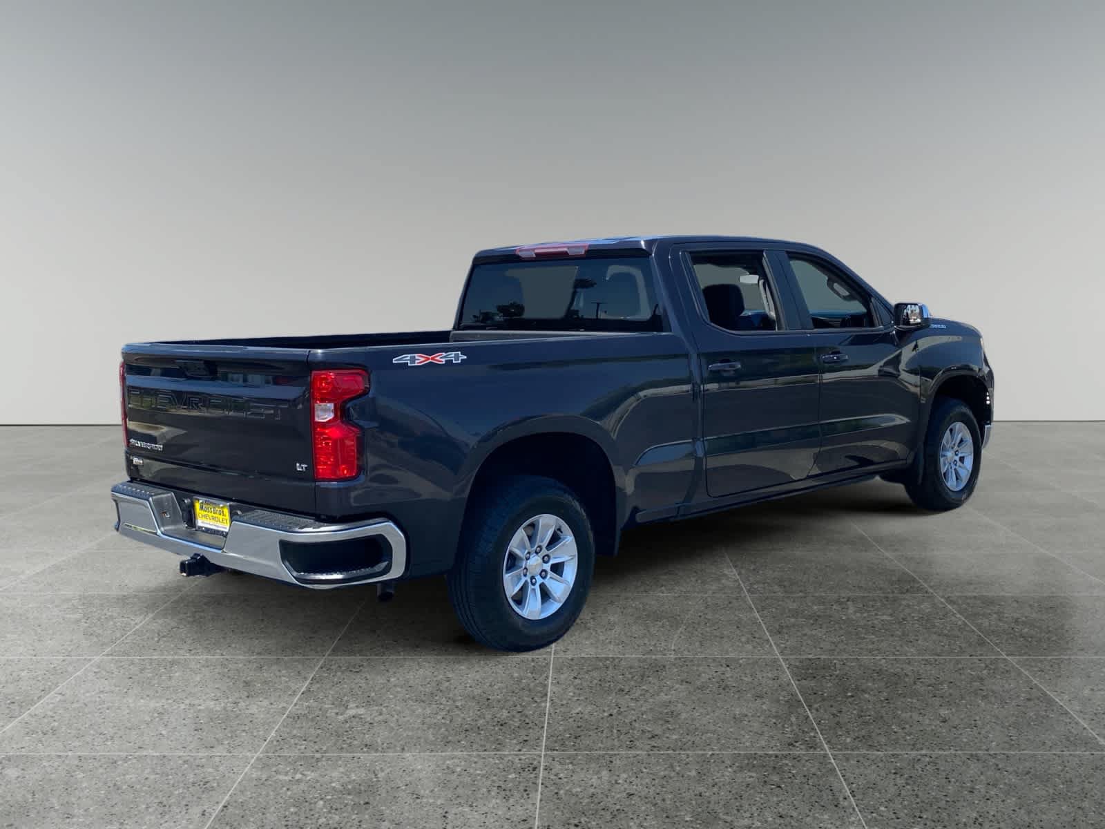 Used 2023 Chevrolet Silverado 1500 LT w/ Protection Package AWD/4WD image 5