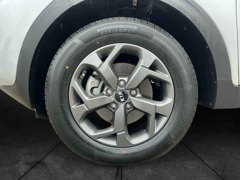 Used 2022 Kia Sportage LX AWD/4WD image 15