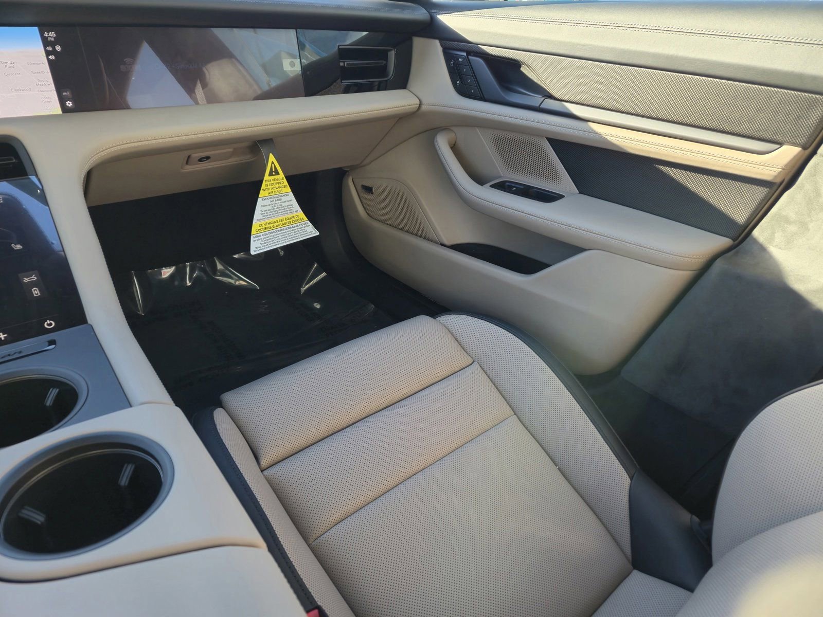 New 2025 Porsche Taycan GTS image 19