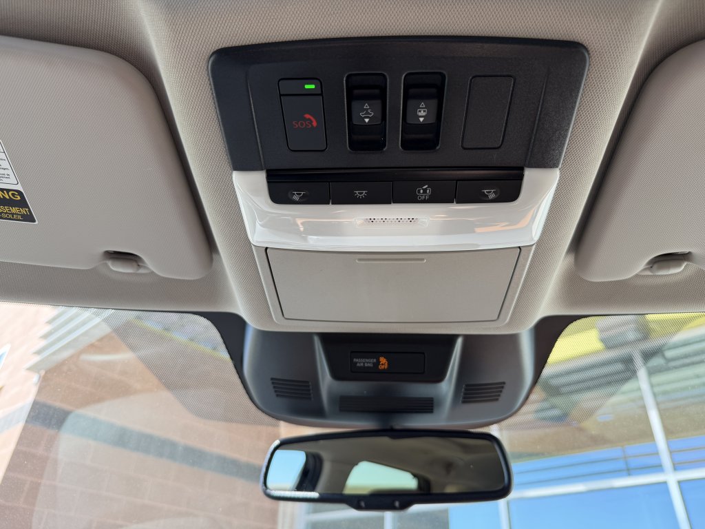 Used 2025 Nissan Rogue Platinum w/ Tech Package FWD image 26