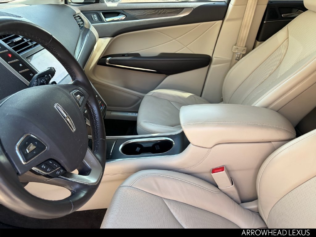 Used 2019 Lincoln MKC Reserve w/ MKC Technology Package FWD image 16