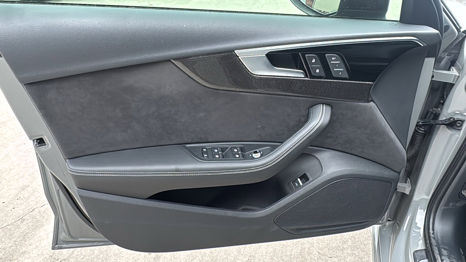 Used 2022 Audi S4 Premium Plus w/ Premium Plus Package image 12