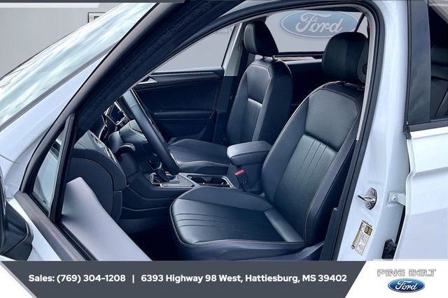 Used 2024 Volkswagen Tiguan Wolfsburg Edition image 18