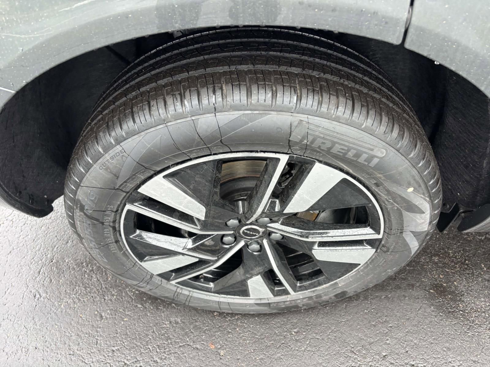 New 2026 Volvo XC60 B5 Plus w/ Protection Package Premier image 10