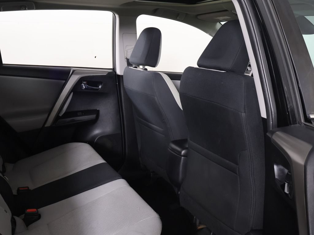 Used 2018 Toyota RAV4 XLE w/ Plus Extra Value Package FWD image 28
