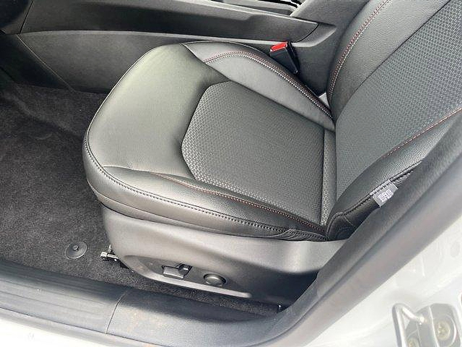 New 2026 Jeep Compass Trailhawk image 10