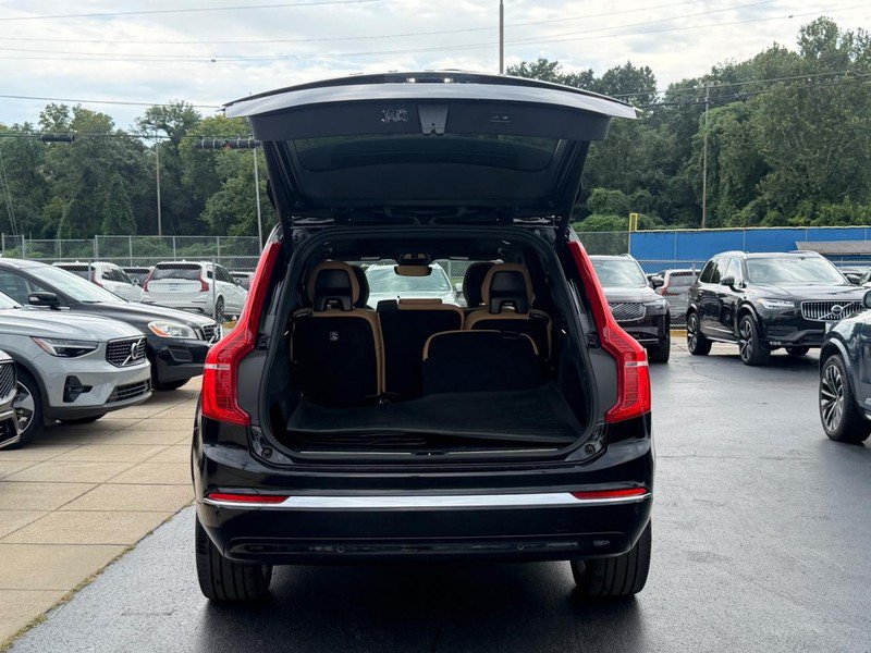 Certified 2023 Volvo XC90 B6 Ultimate AWD/4WD image 5