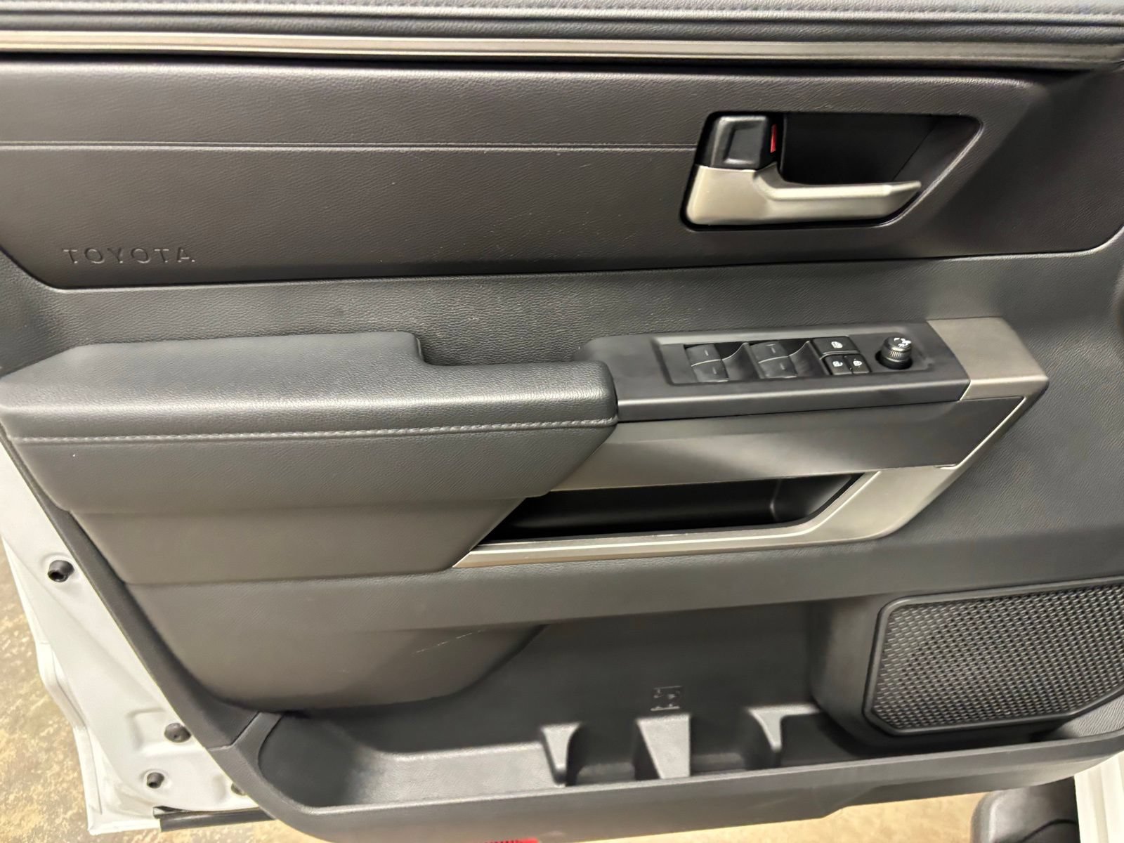 Used 2024 Toyota Tundra SR5 RWD image 17