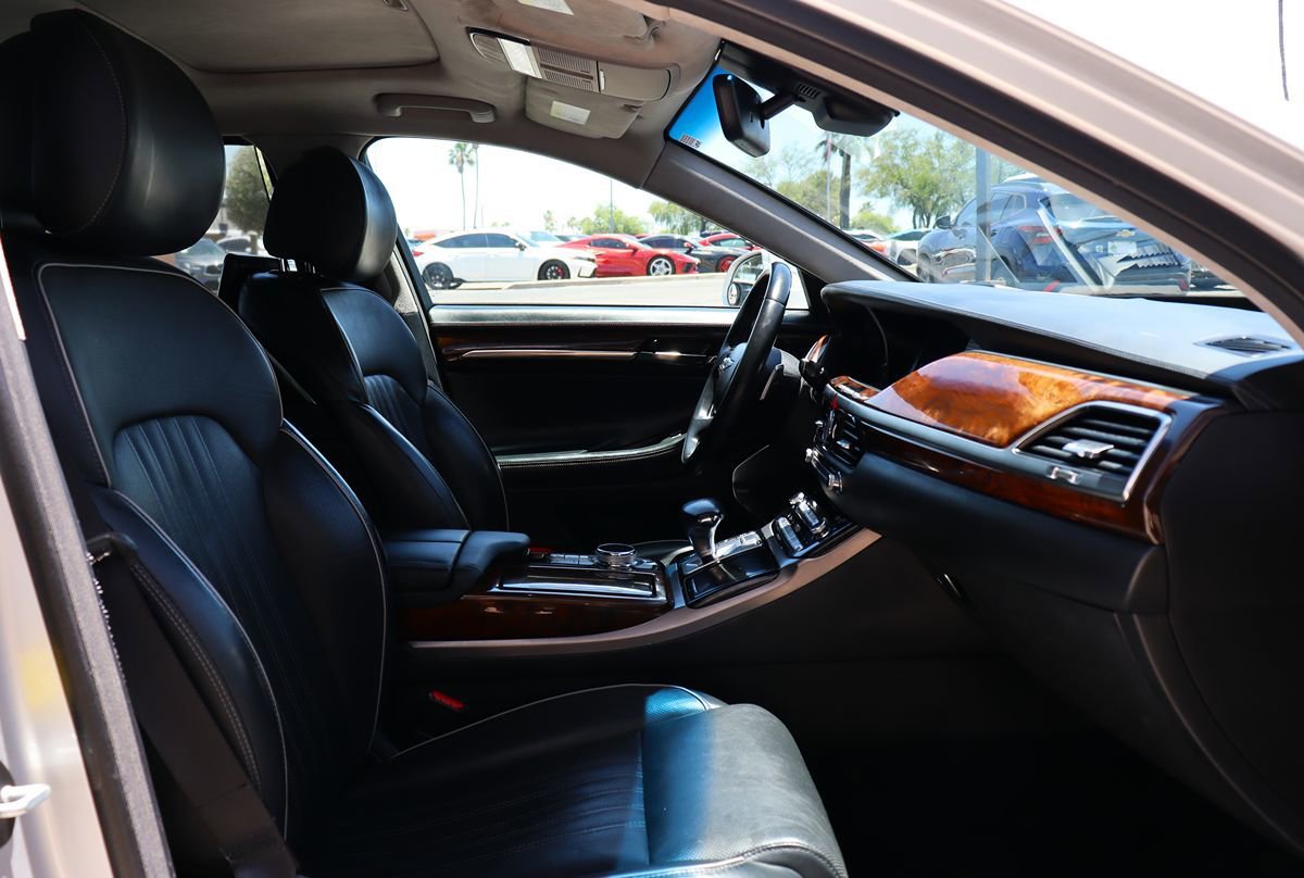 Used 2019 Genesis G90 5.0 Ultimate RWD image 37