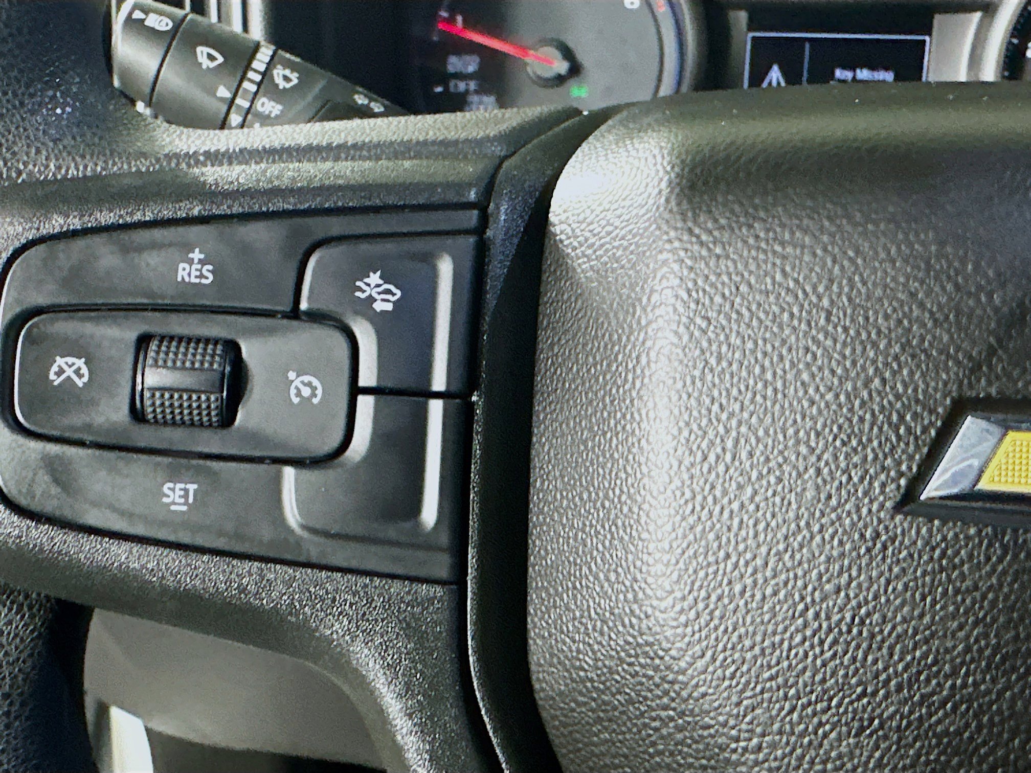 Used 2023 Chevrolet Silverado 1500 Custom image 16