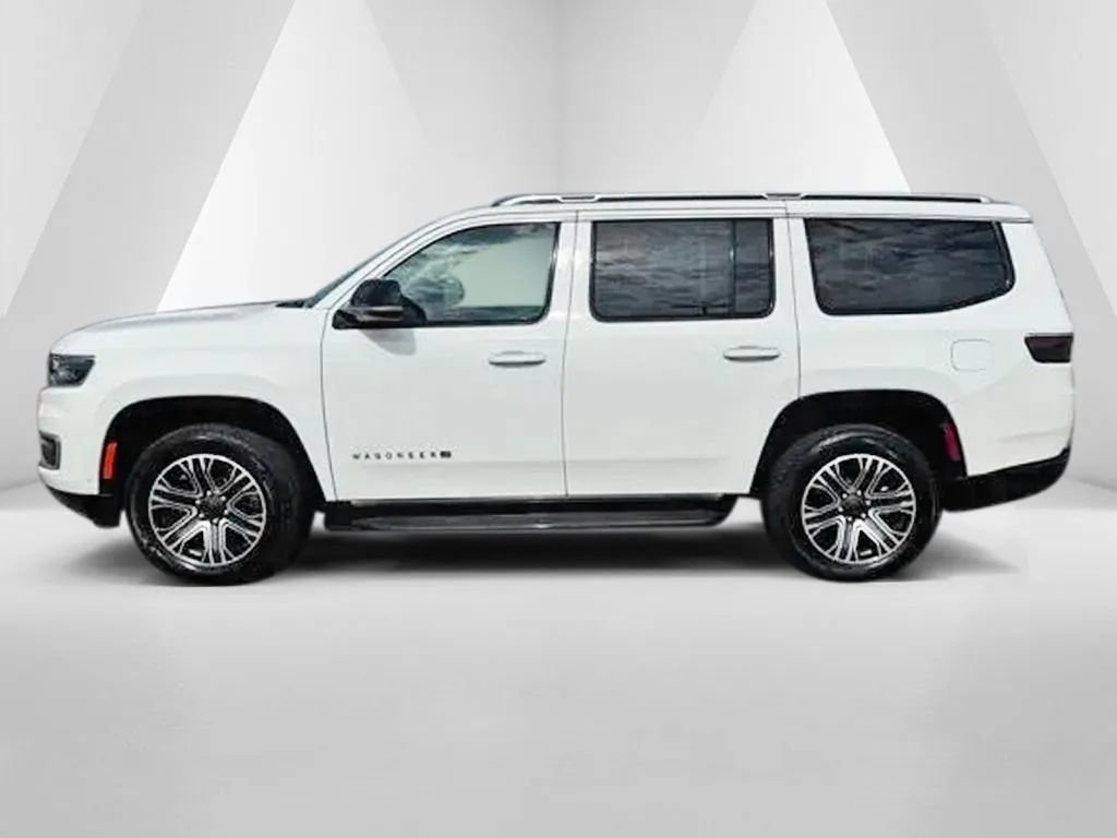 Used 2024 Jeep Wagoneer Series II w/ Flexible Seating Group AWD/4WD image 4