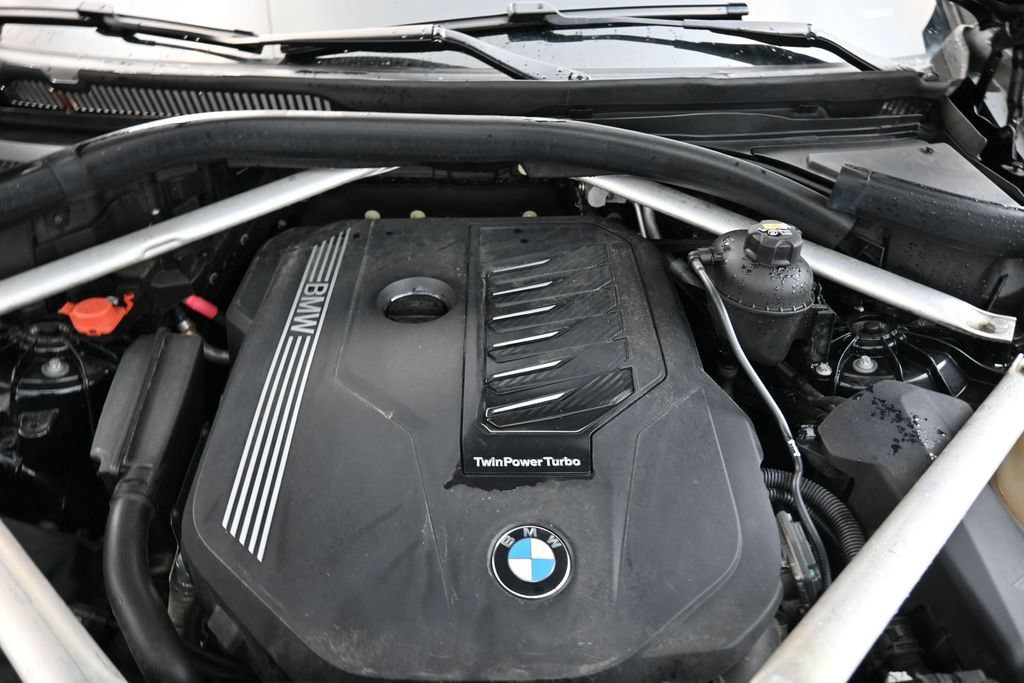 Used 2020 BMW X5 xDrive40i w/ Convenience Package AWD/4WD image 15