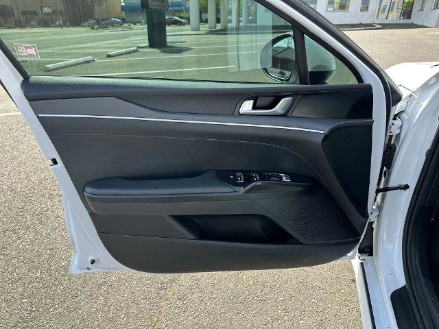 Used 2021 Kia K5 LX FWD image 11