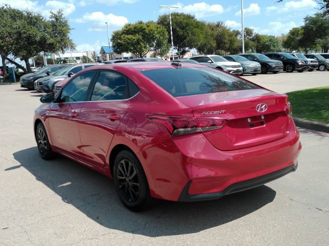 Used 2022 Hyundai Accent SEL FWD image 9