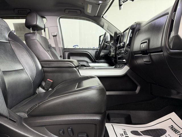 Used 2018 Chevrolet Silverado 2500 LTZ w/ Duramax Plus Package image 19