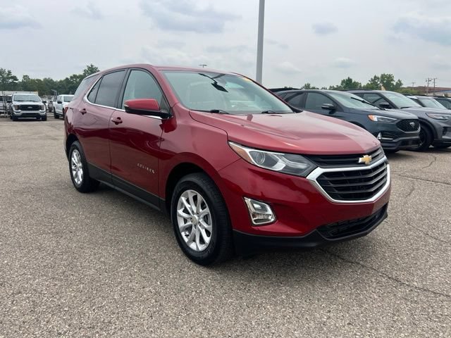 Used 2019 Chevrolet Equinox LT w/ Driver Convenience Package AWD/4WD image 3