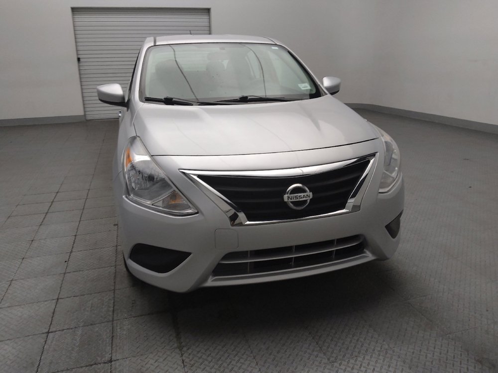 Used 2019 Nissan Versa SV FWD image 14