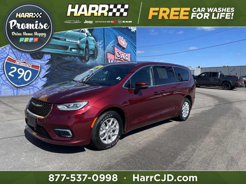 Certified 2023 Chrysler Pacifica Touring-L image 1